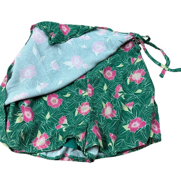SUNDAY BEST Aritzia Green Floral Westly Skort Skirted Shorts Women's Size 4 Wrap - Picture 3 of 7
